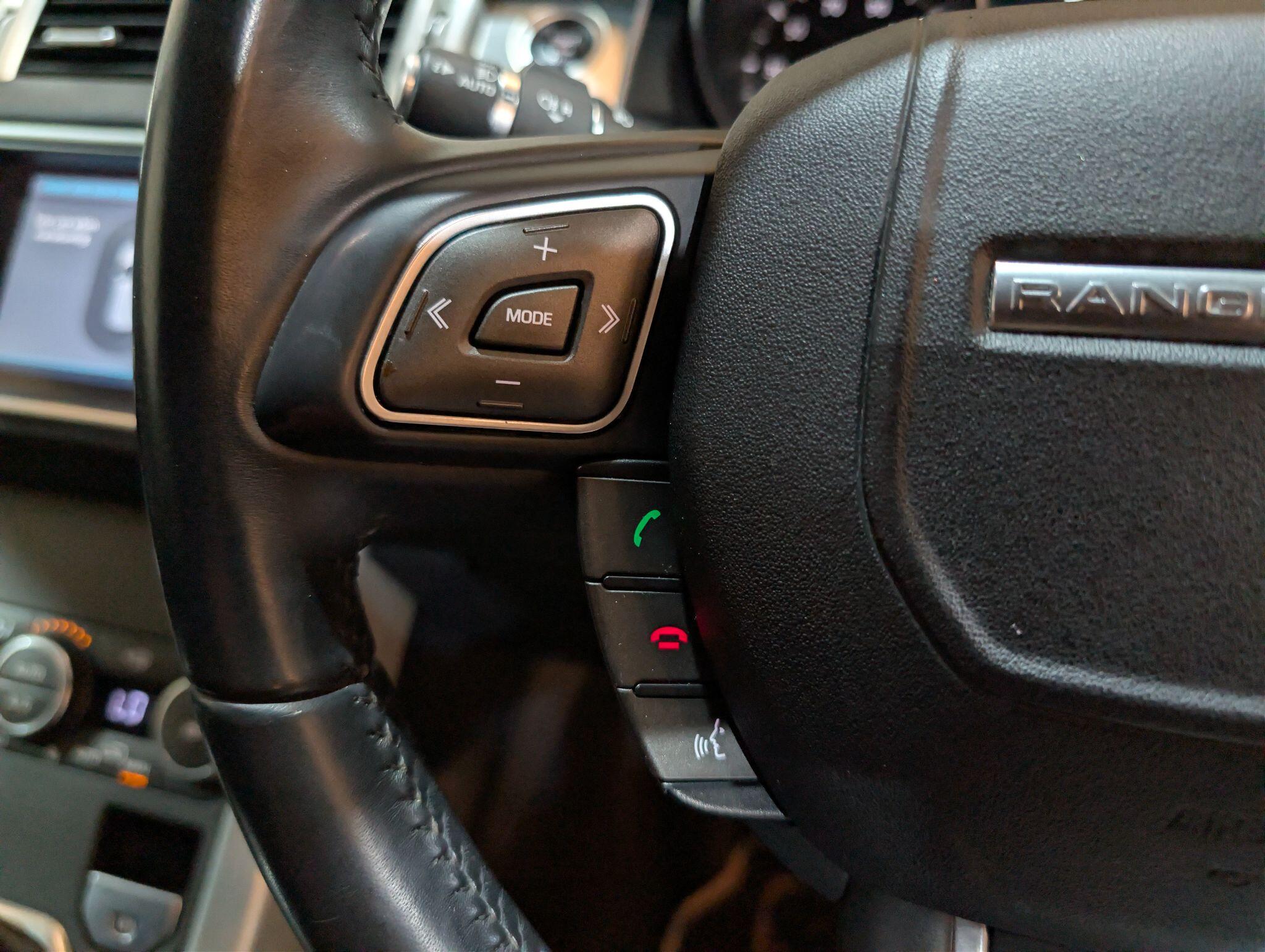 Land Rover Range Rover Evoque view 31