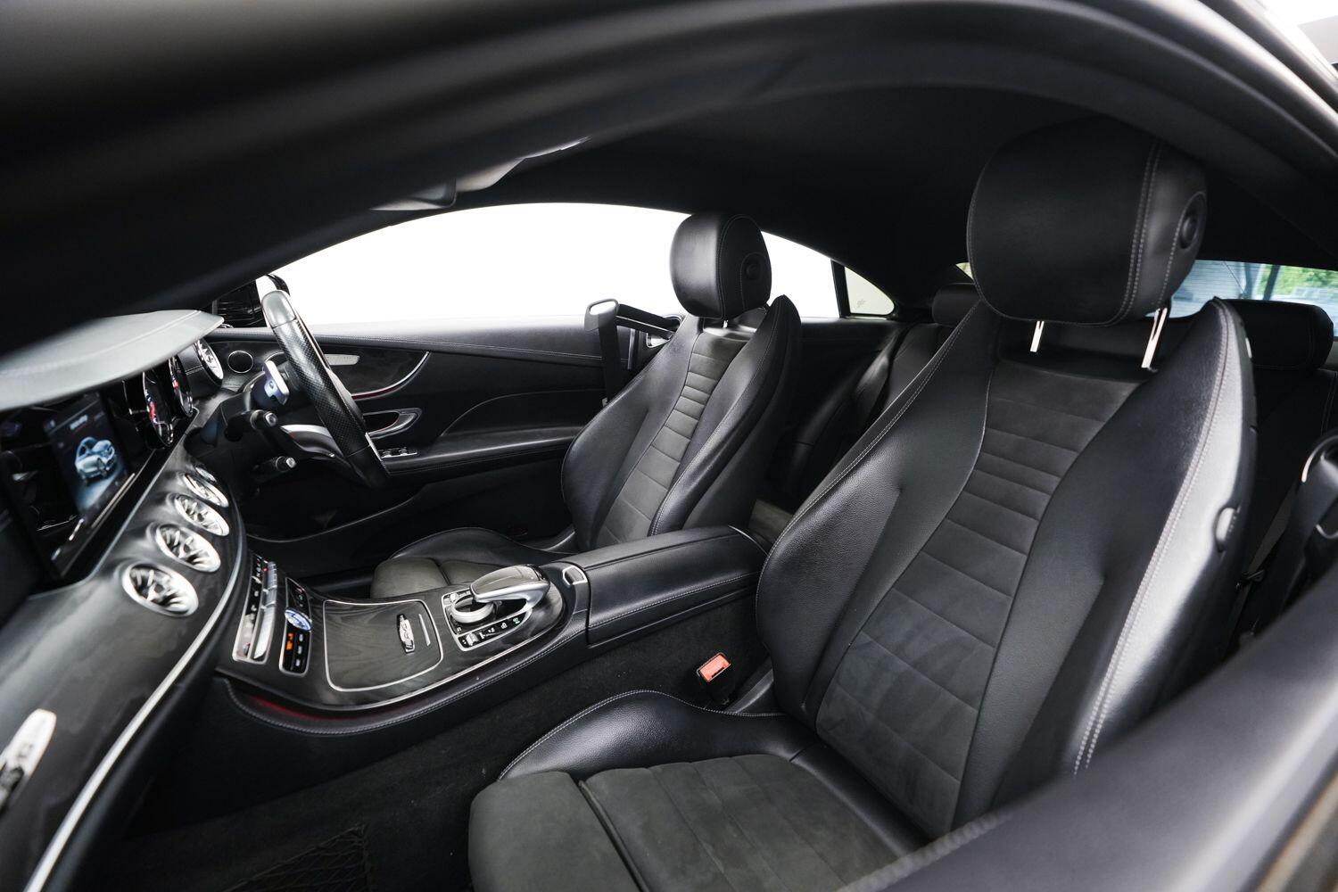 Mercedes-Benz E Class view 25