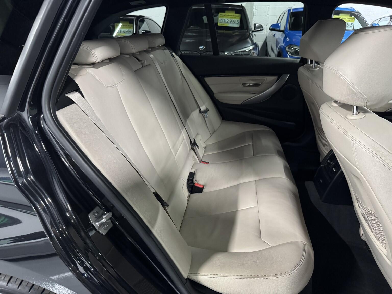 BMW 3 Series view 15