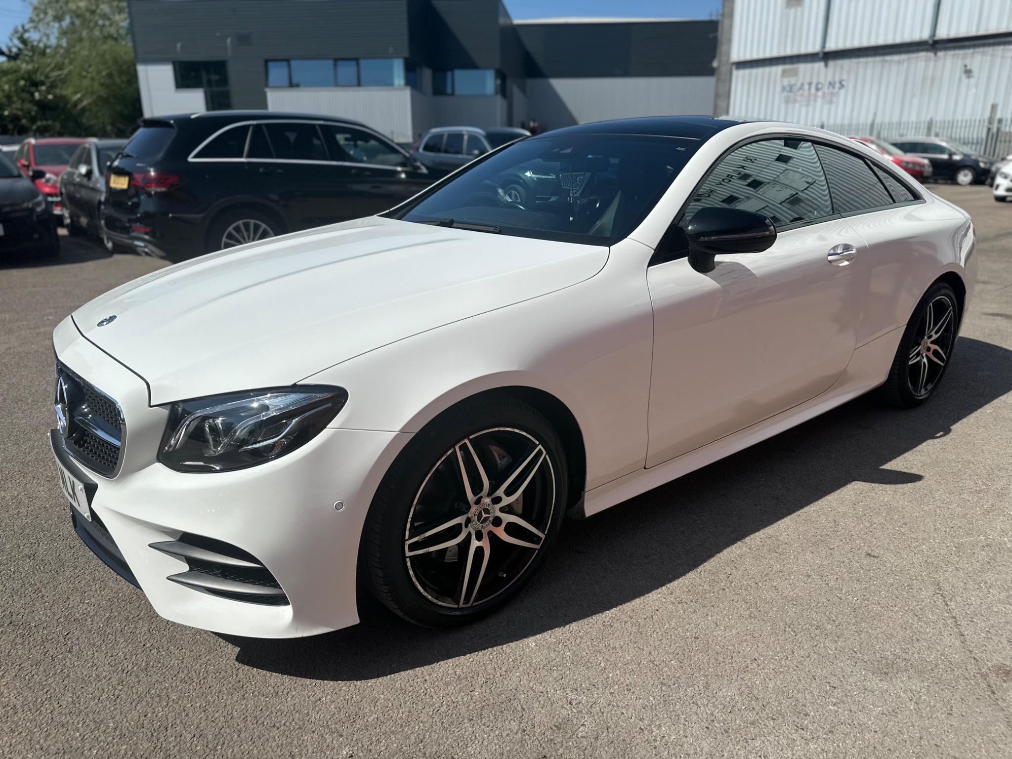 Mercedes-Benz E Class view 3