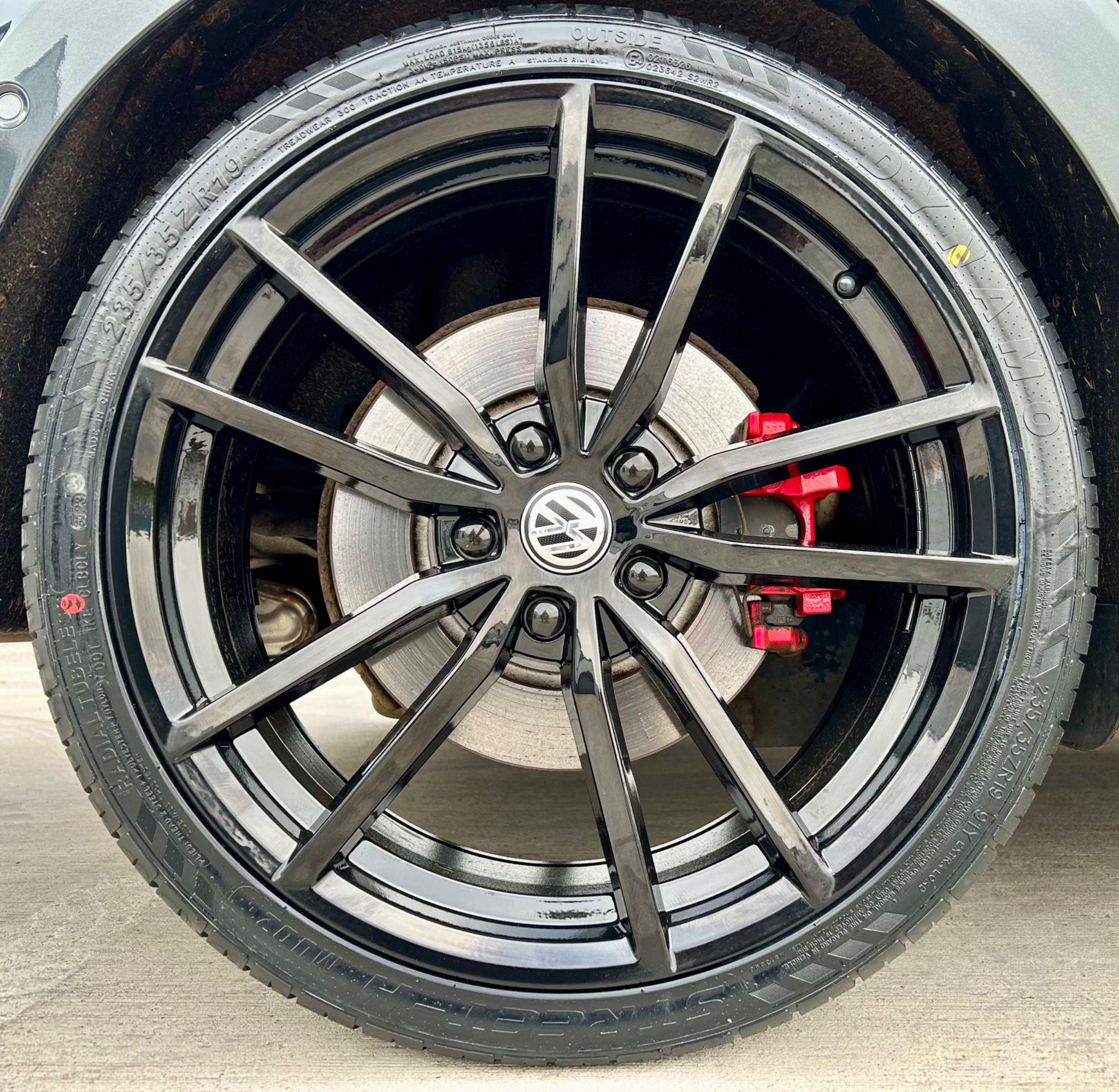 Volkswagen Golf view 18