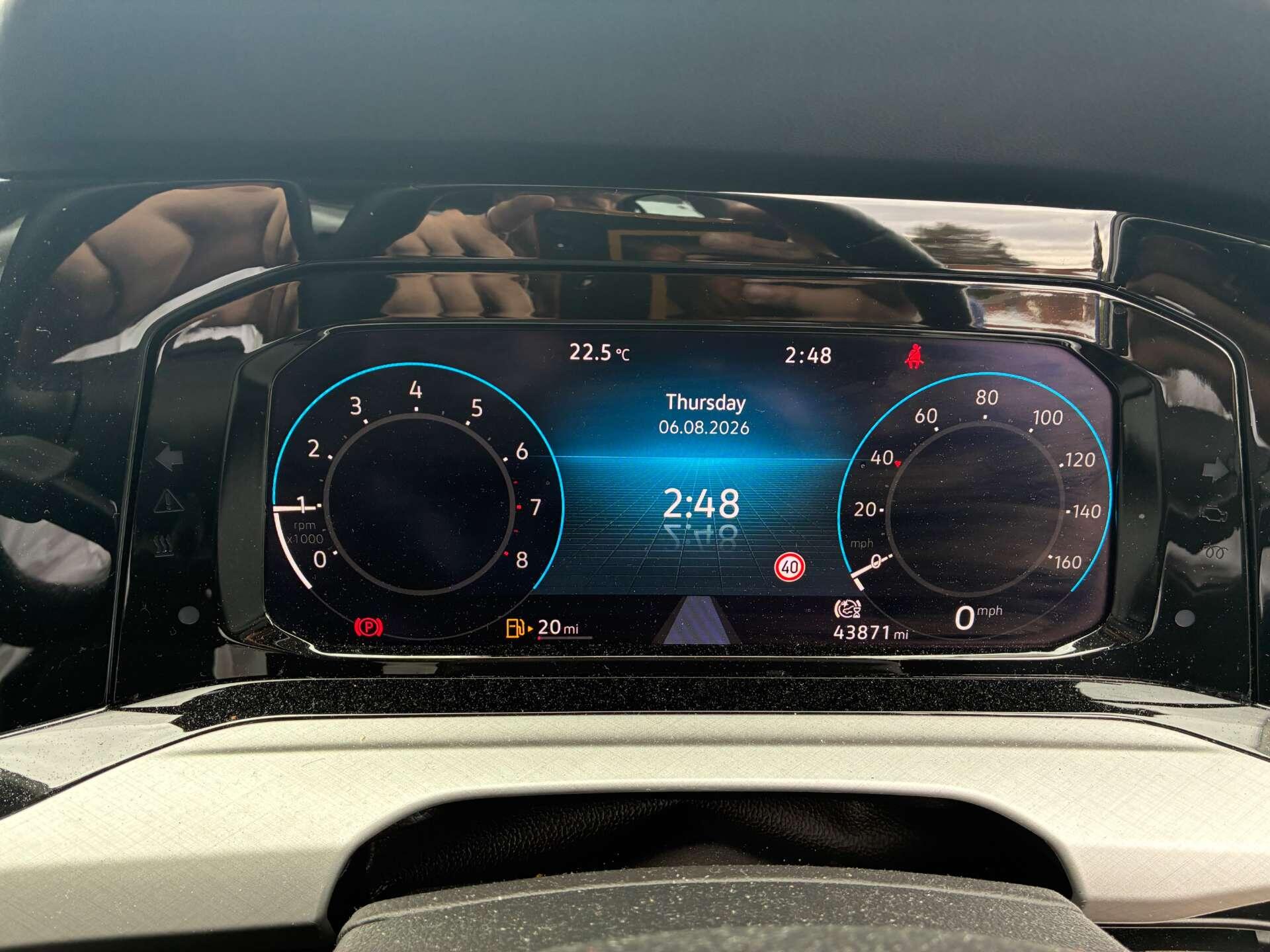 Volkswagen Golf view 12