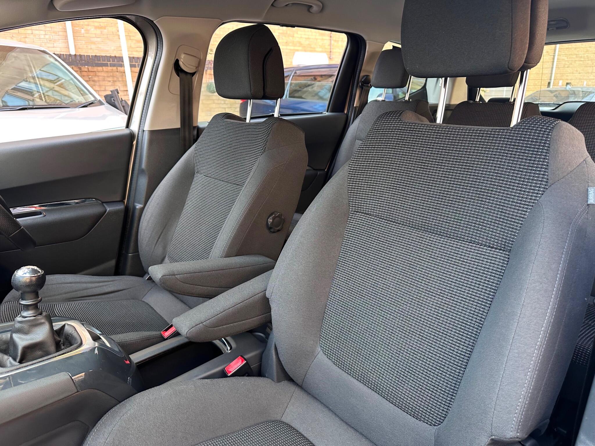 Peugeot 5008 view 41