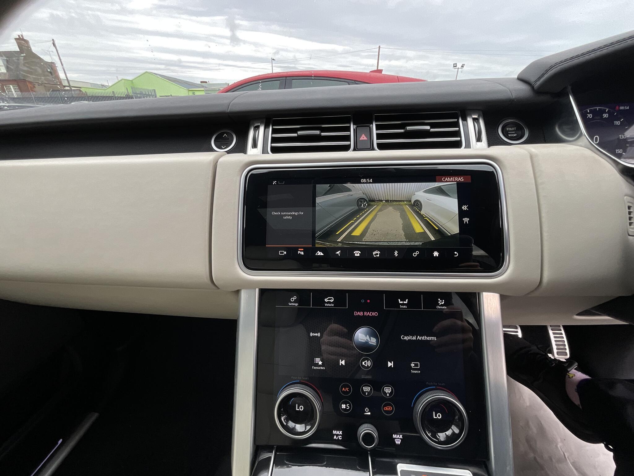 Land Rover Range Rover view 29