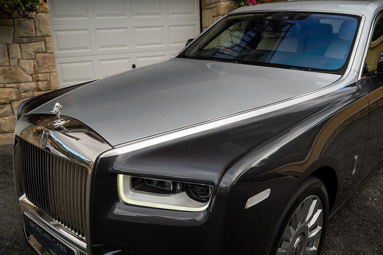 Rolls-Royce Phantom view 114