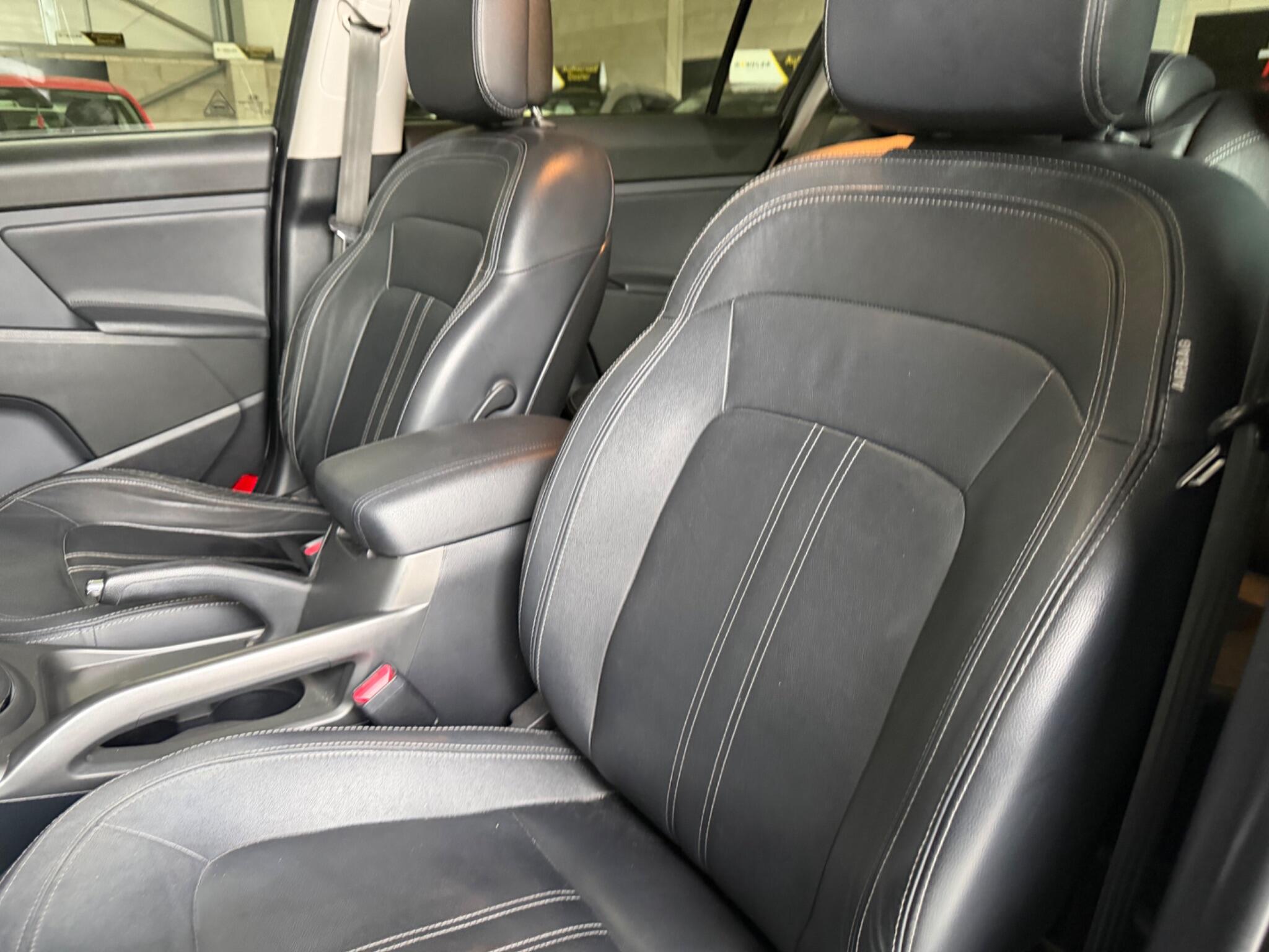 Kia Sportage view 64