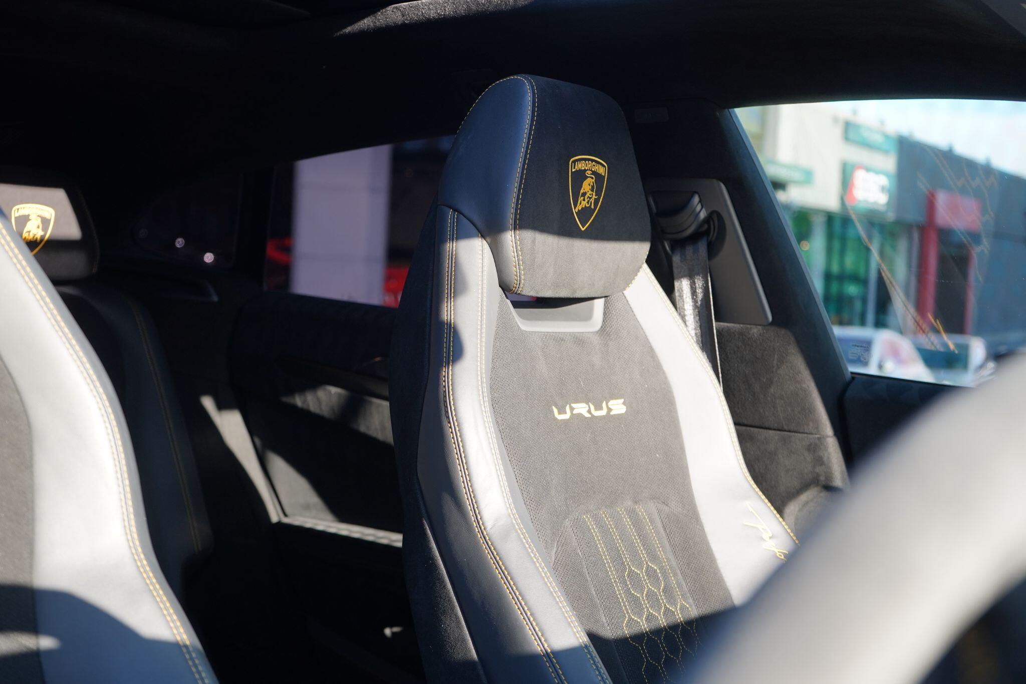 Lamborghini Urus view 22