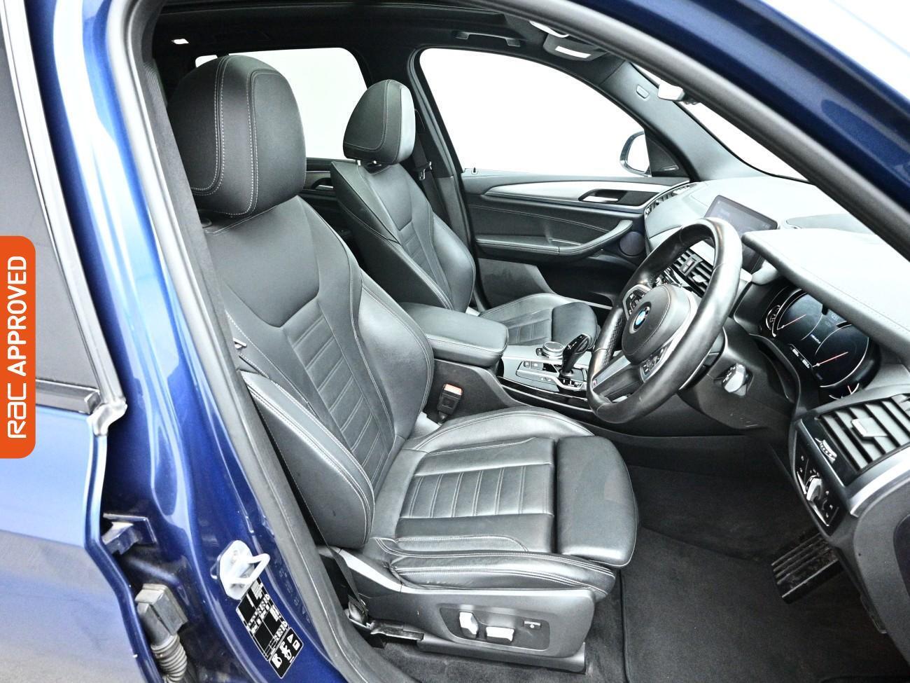 BMW X3 view 12