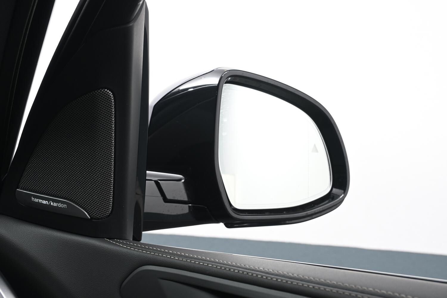 BMW X5 view 20