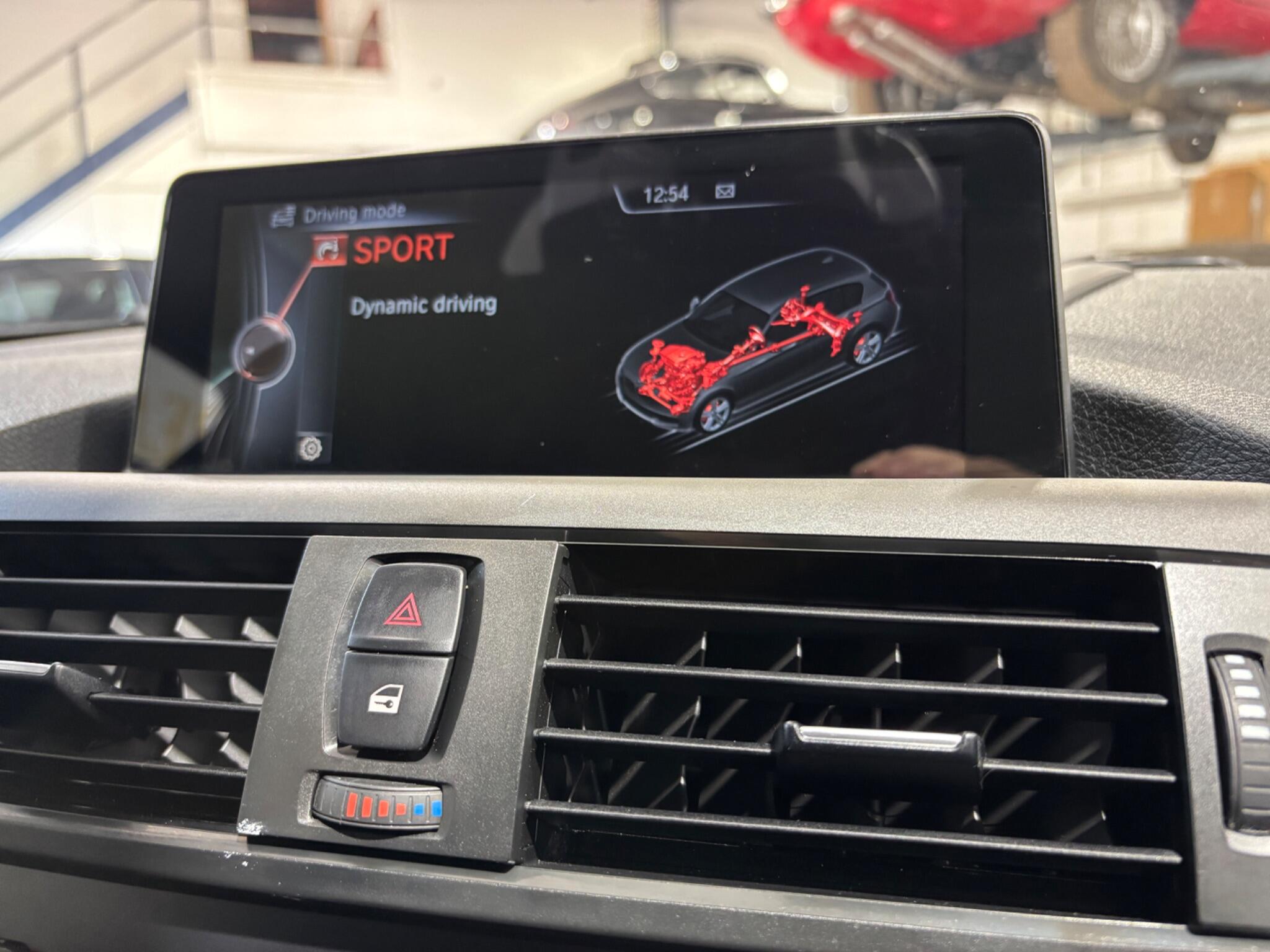 BMW 1 Series view 46