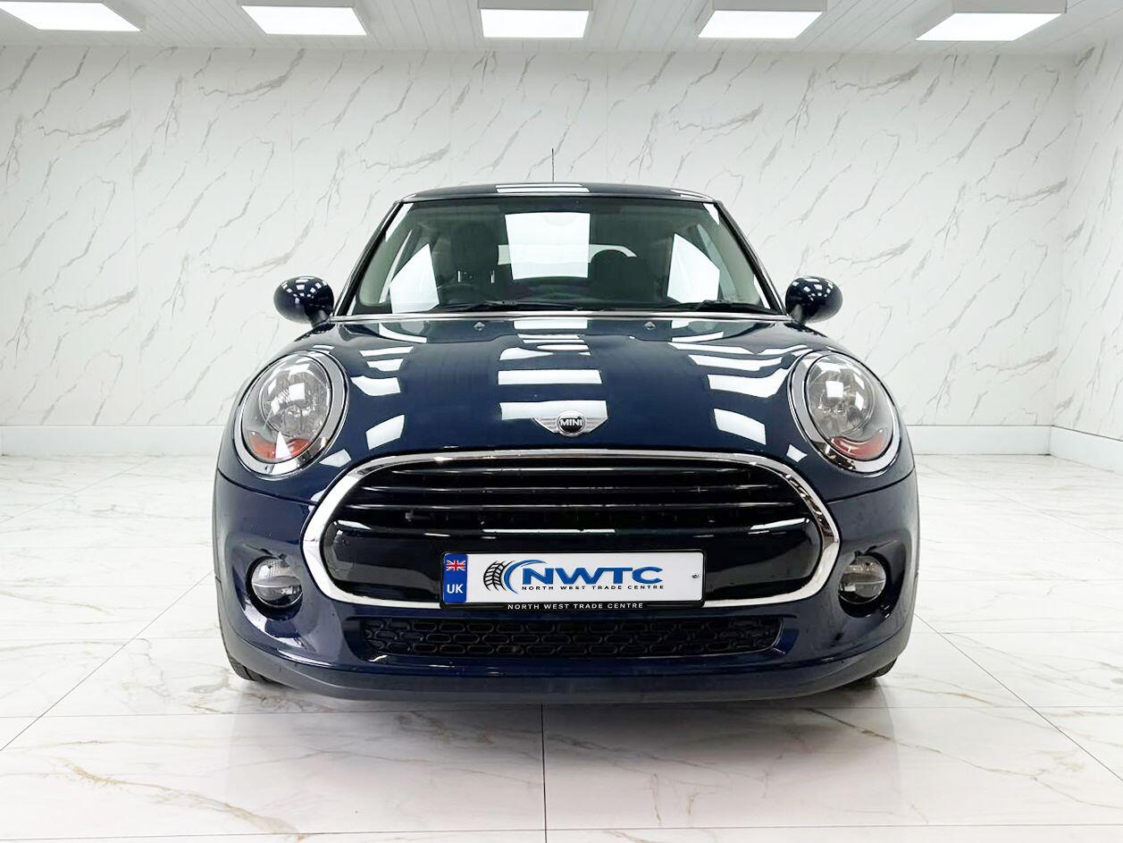Mini Hatch view 5