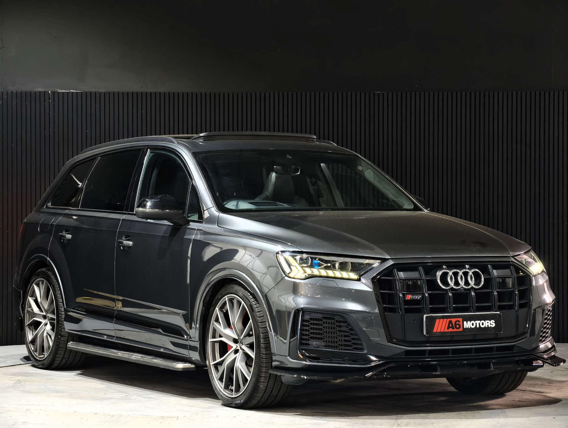 Audi SQ7 view 10
