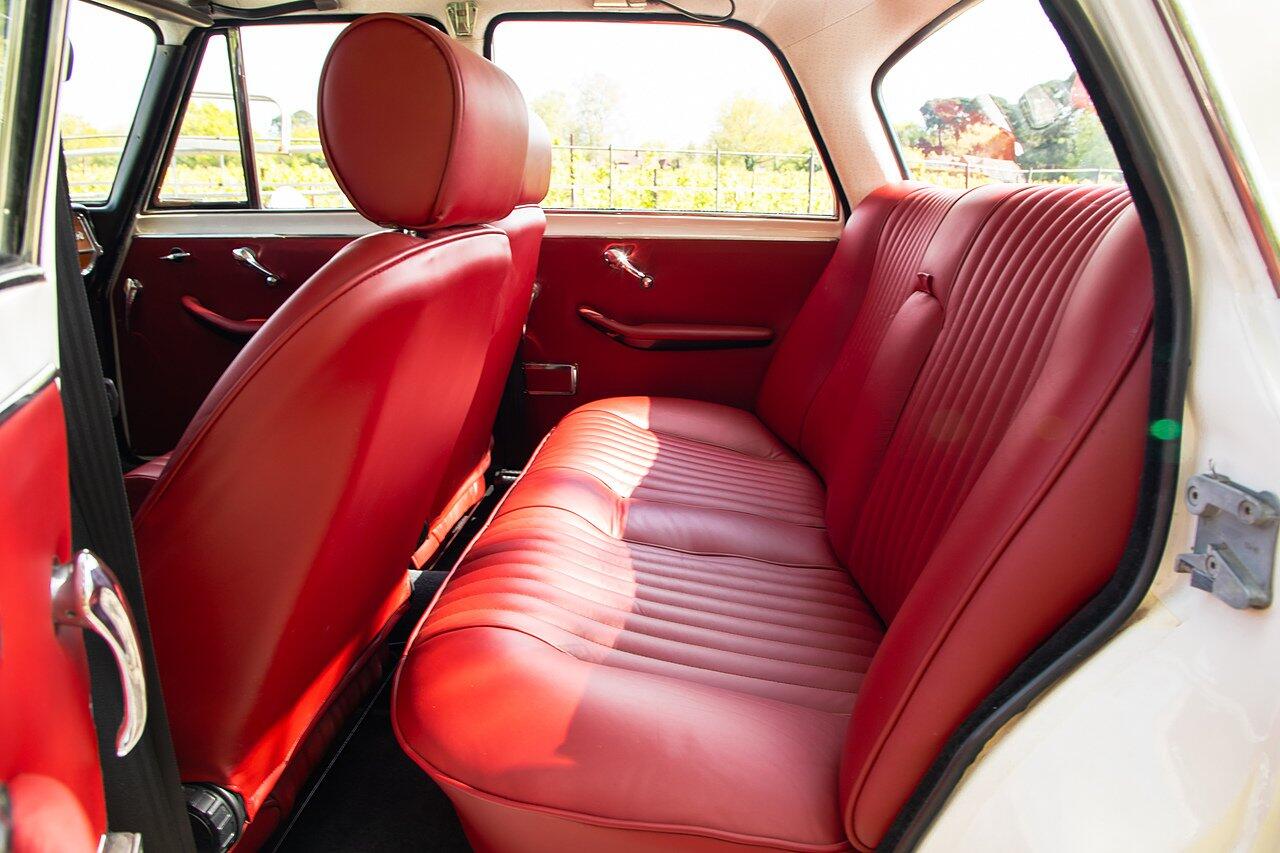 Alfa Romeo Giulia view 44