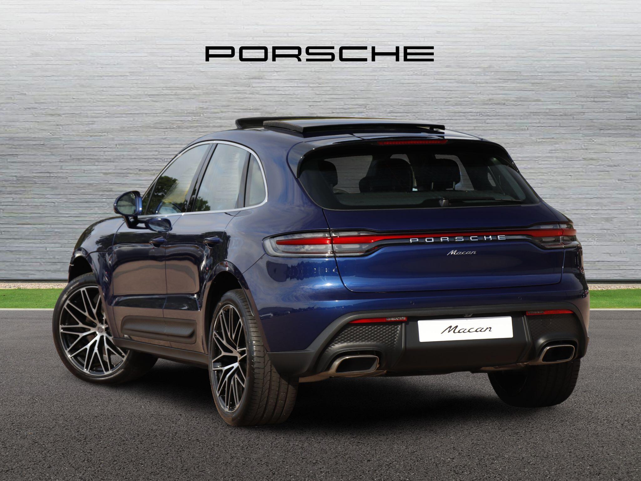 Porsche Macan view 5