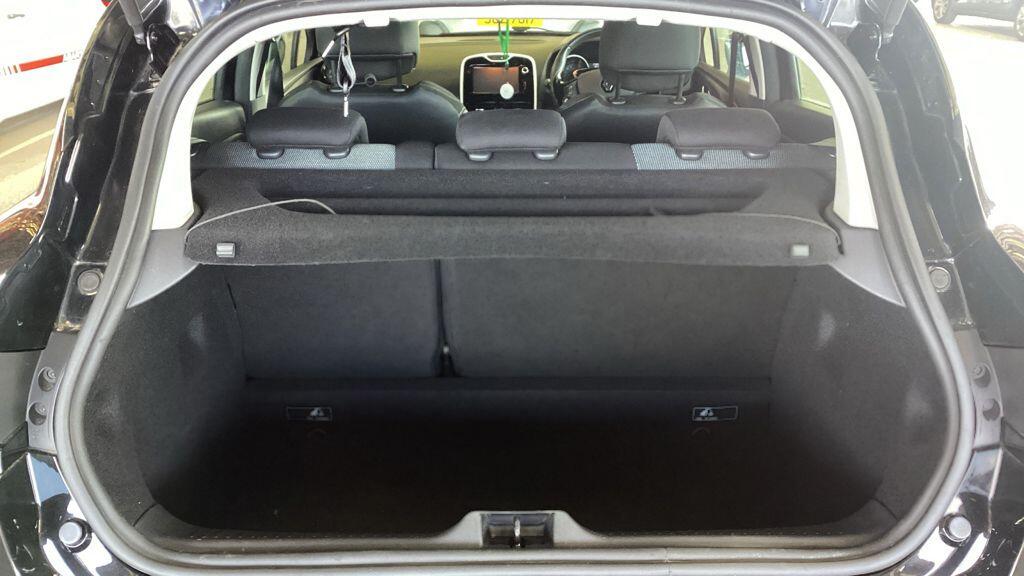 Renault Clio view 13
