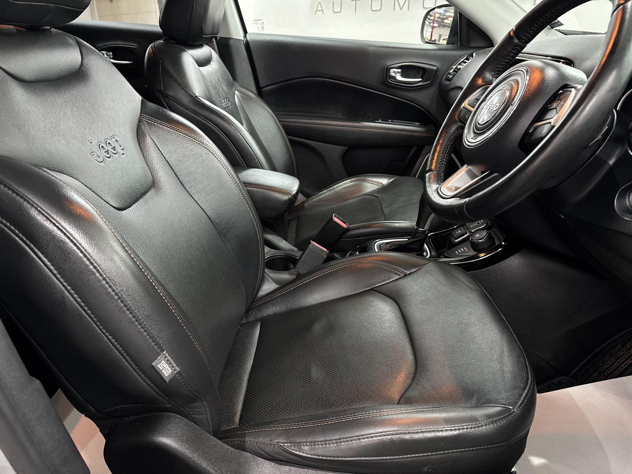 Jeep Compass view 24