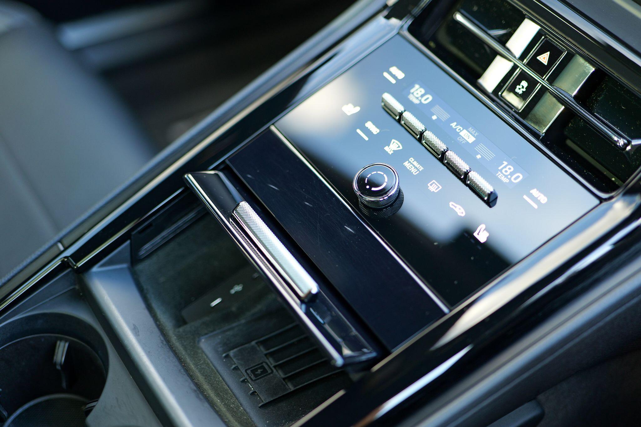 Porsche Panamera view 20