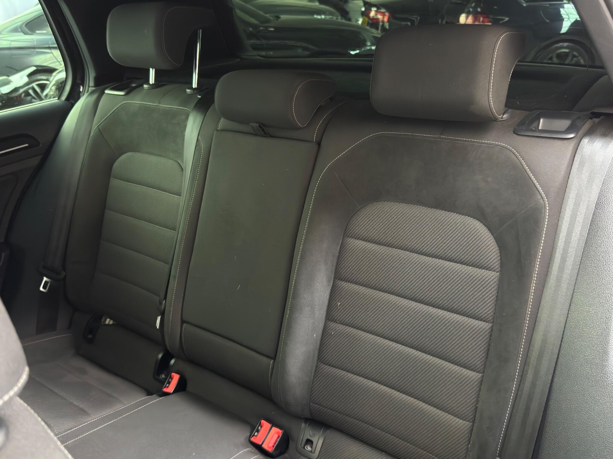 Volkswagen Golf view 47