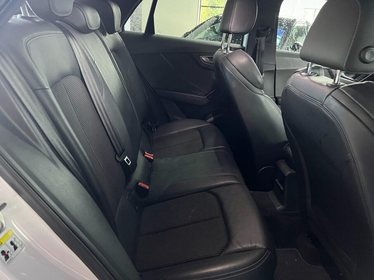 Audi Q2 view 3