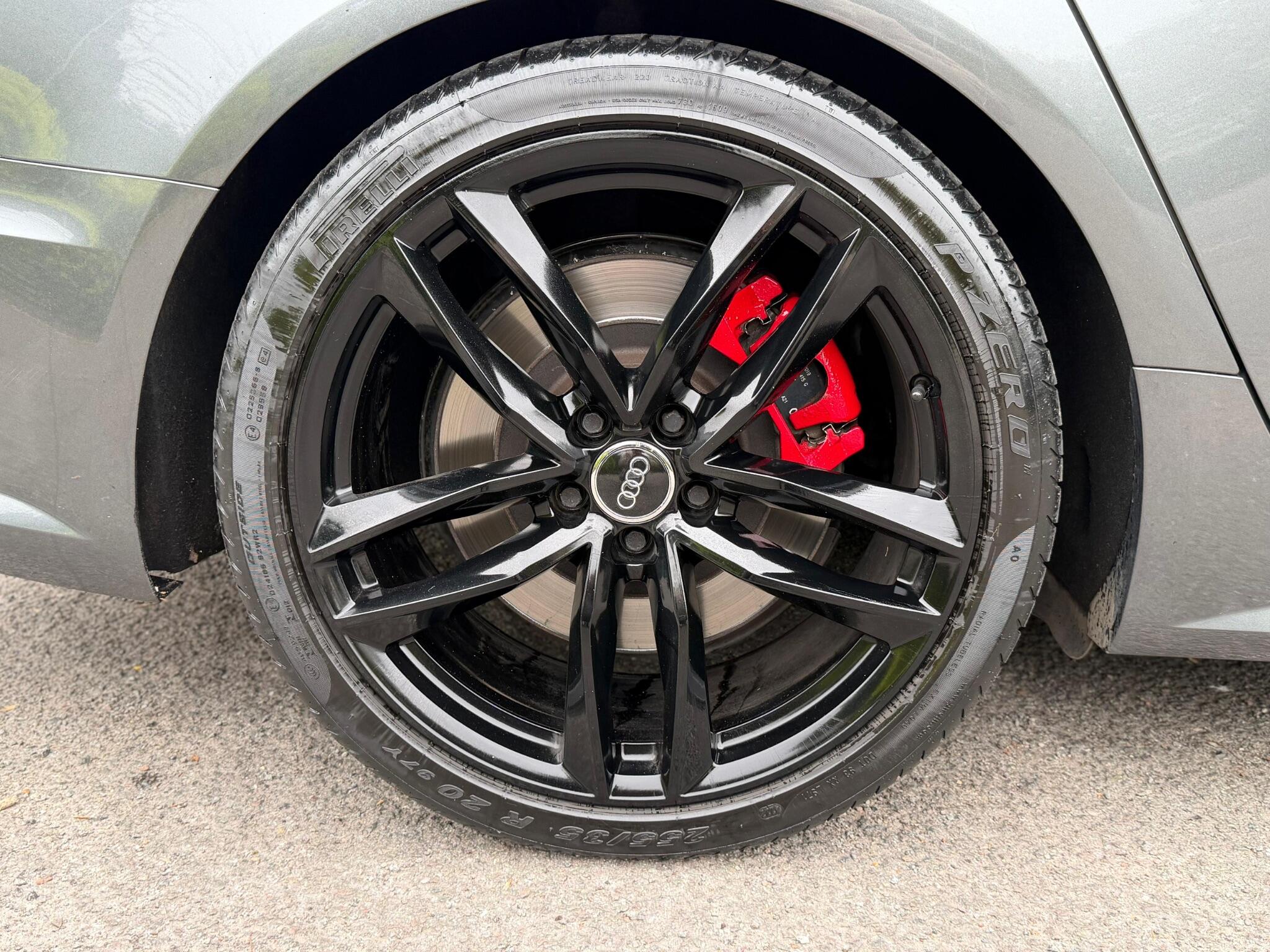 Audi S6 view 32