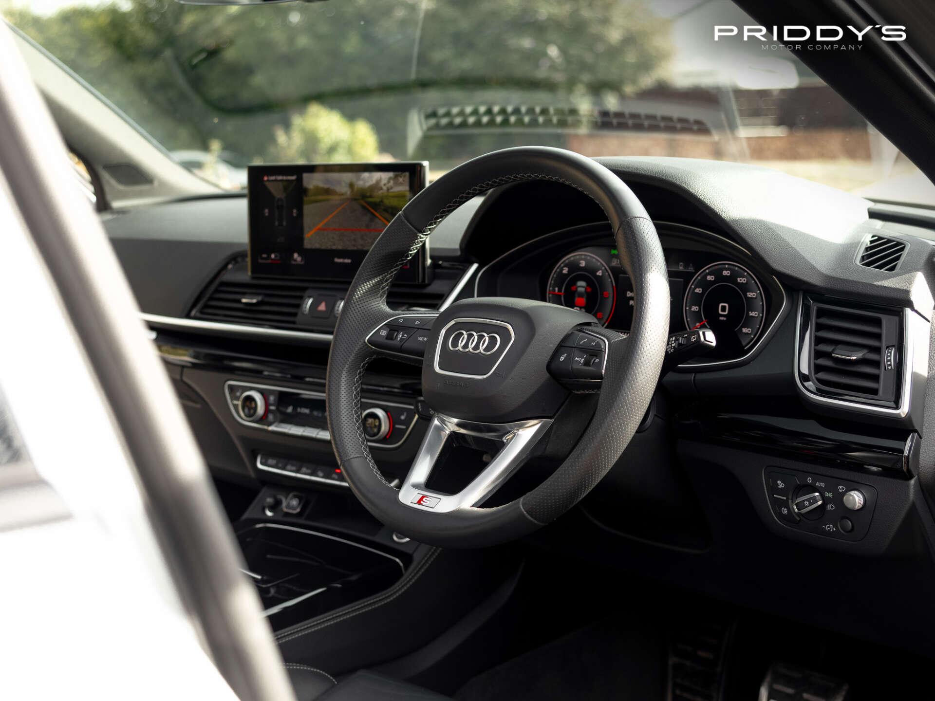 Audi Q5 view 66