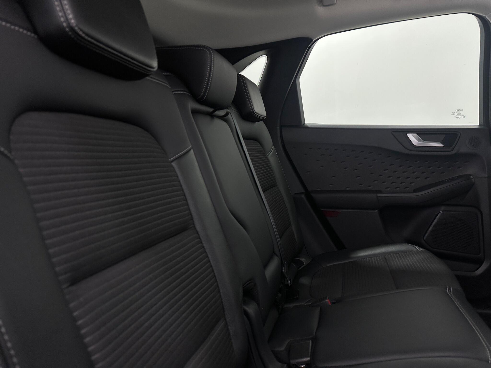 Ford Kuga view 40