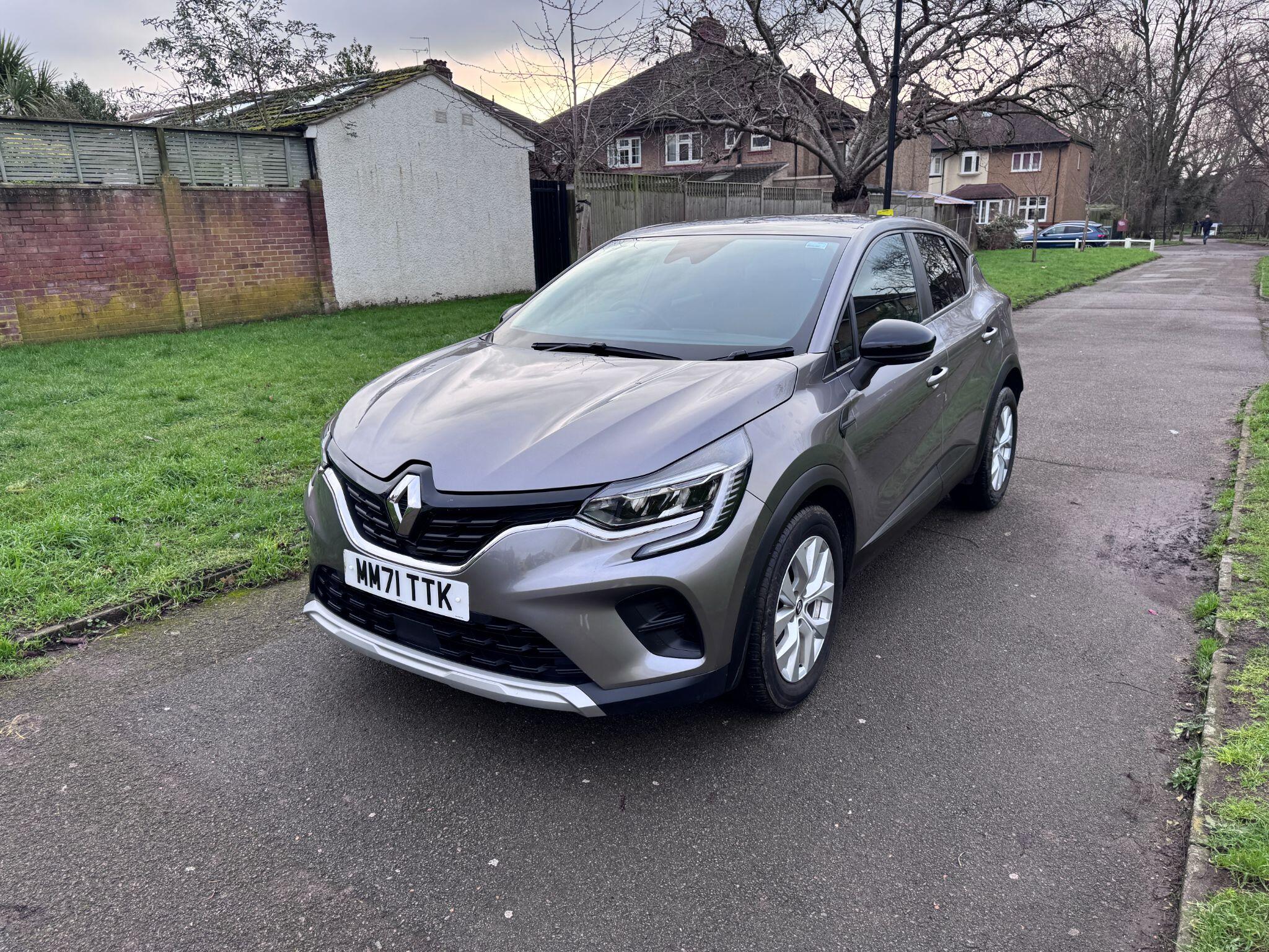 2022 Renault Captur 1.0 TCe Iconic Euro 6 (s/s) 5dr • 20,000 miles image 7