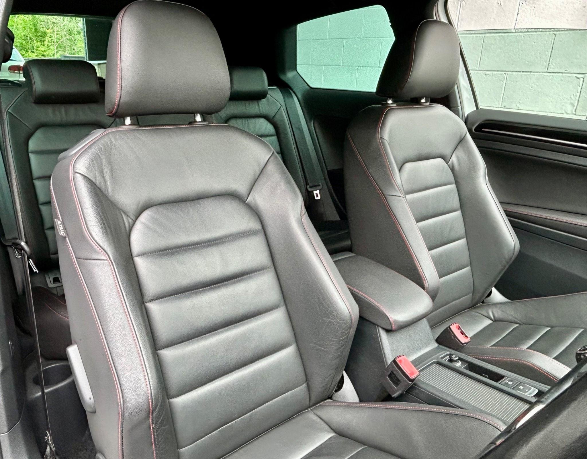Volkswagen Golf view 23