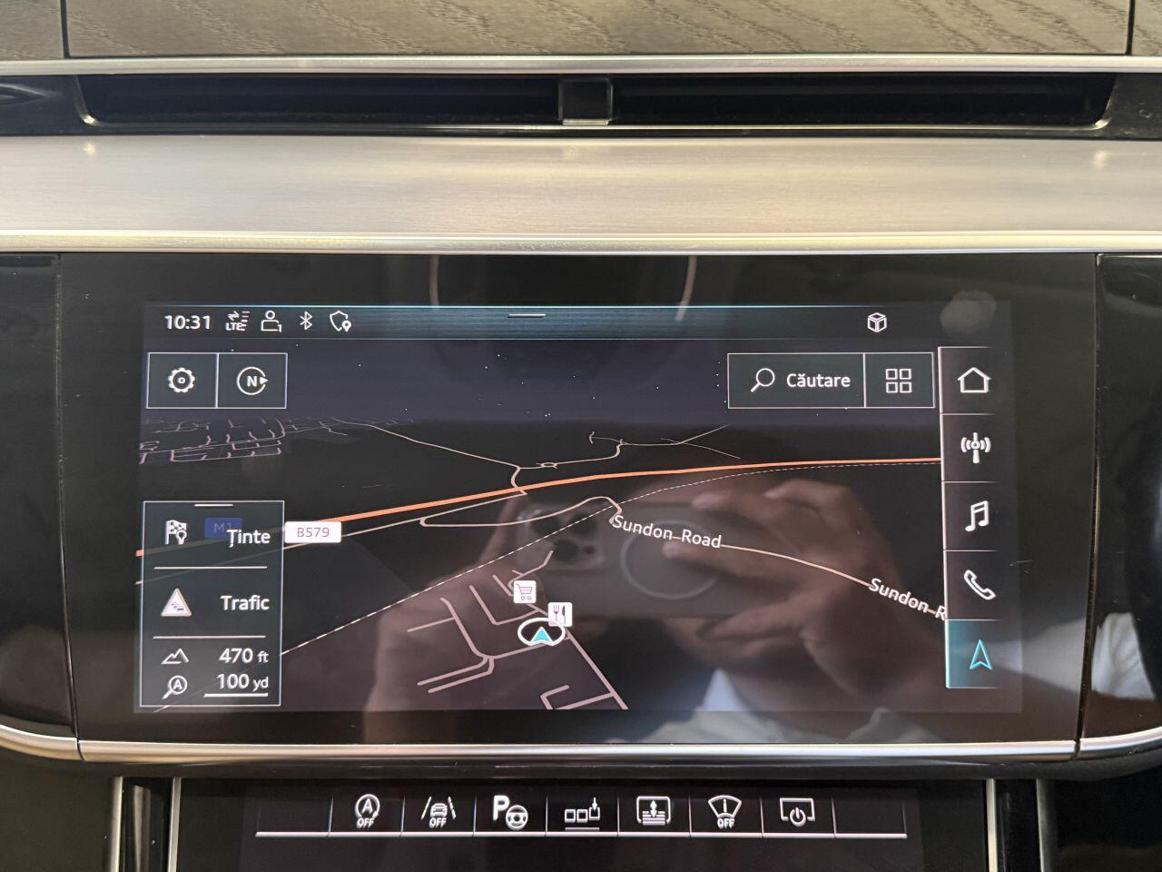 Audi A8 view 52