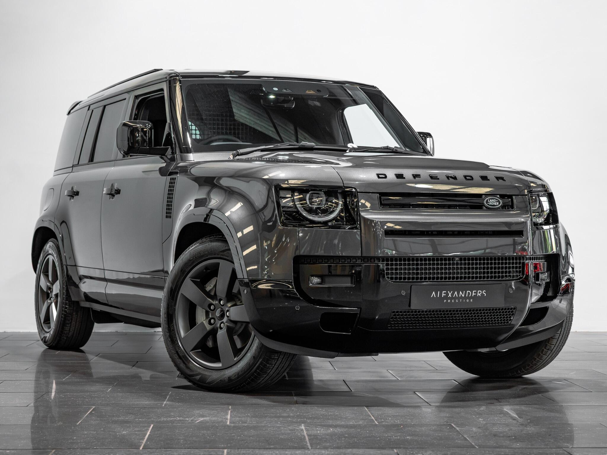 Land Rover Defender view 6