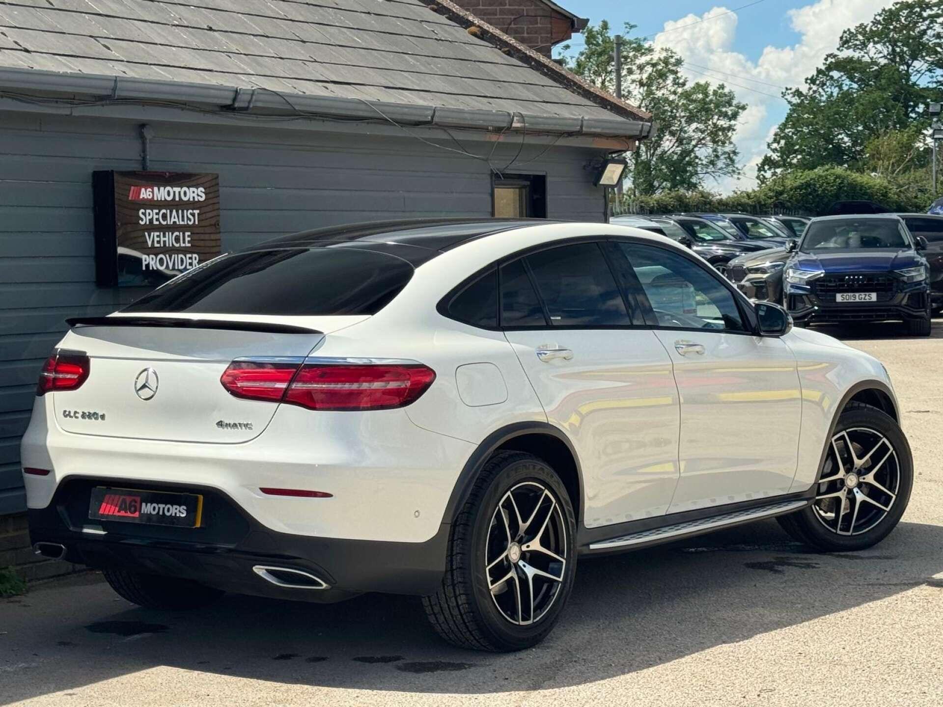 Mercedes-Benz GLC view 9