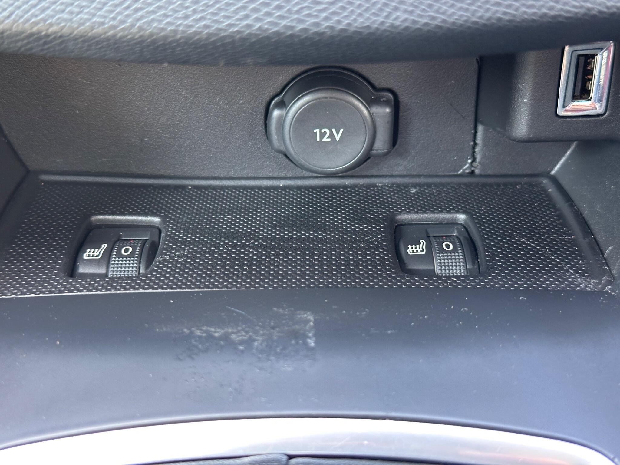 Peugeot 308 view 39