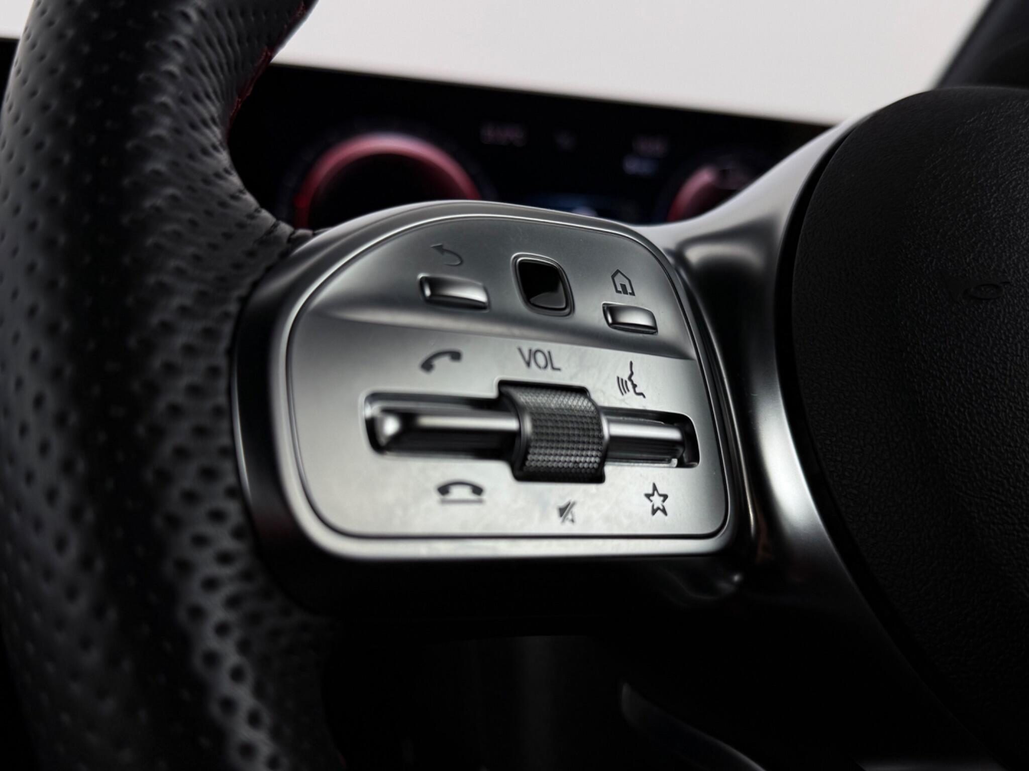 Mercedes-Benz CLA view 13