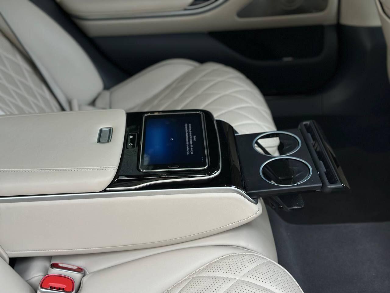Mercedes-Benz S-Class view 17