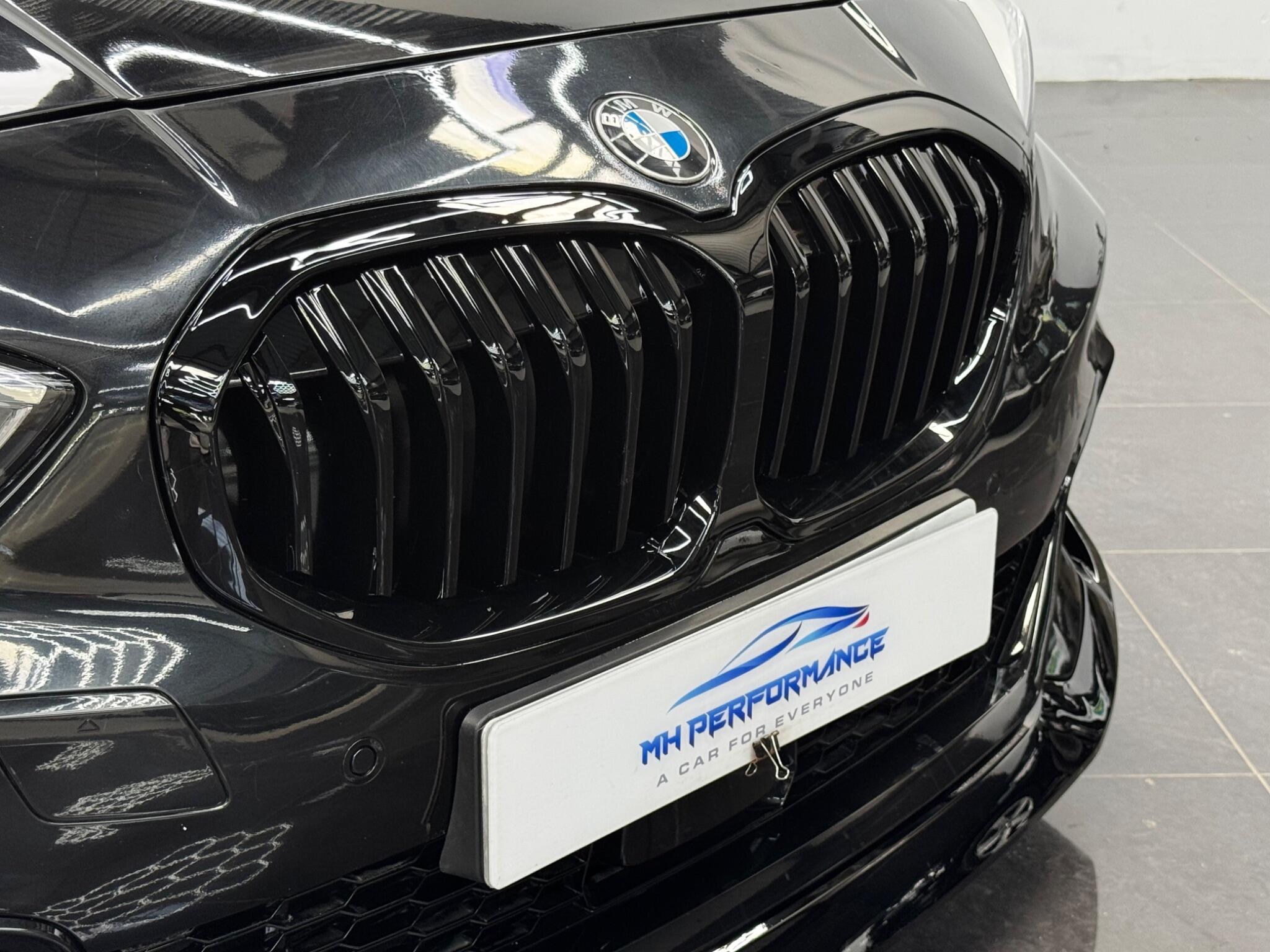 BMW 1 Series view 35