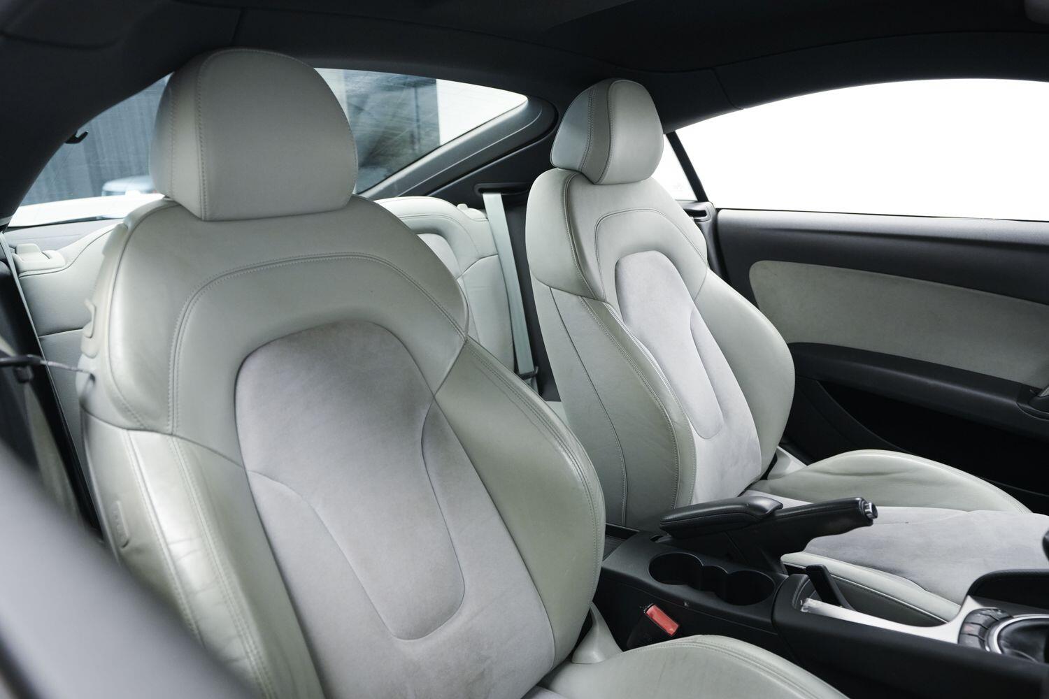 Audi TT view 9