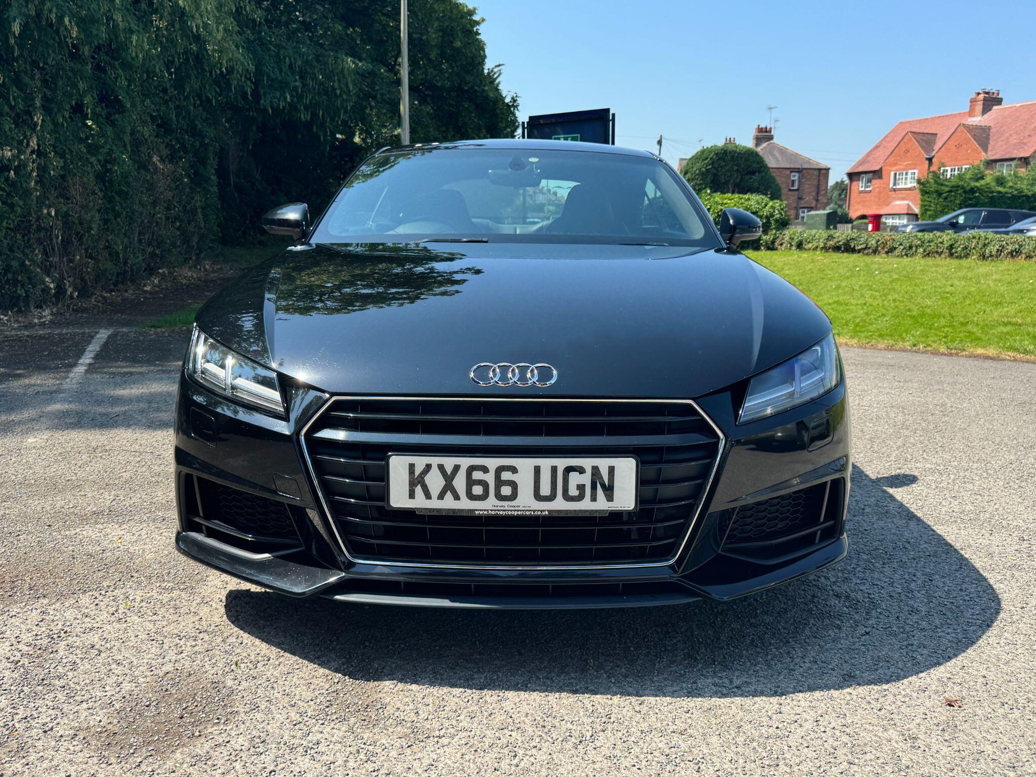Audi TT view 2