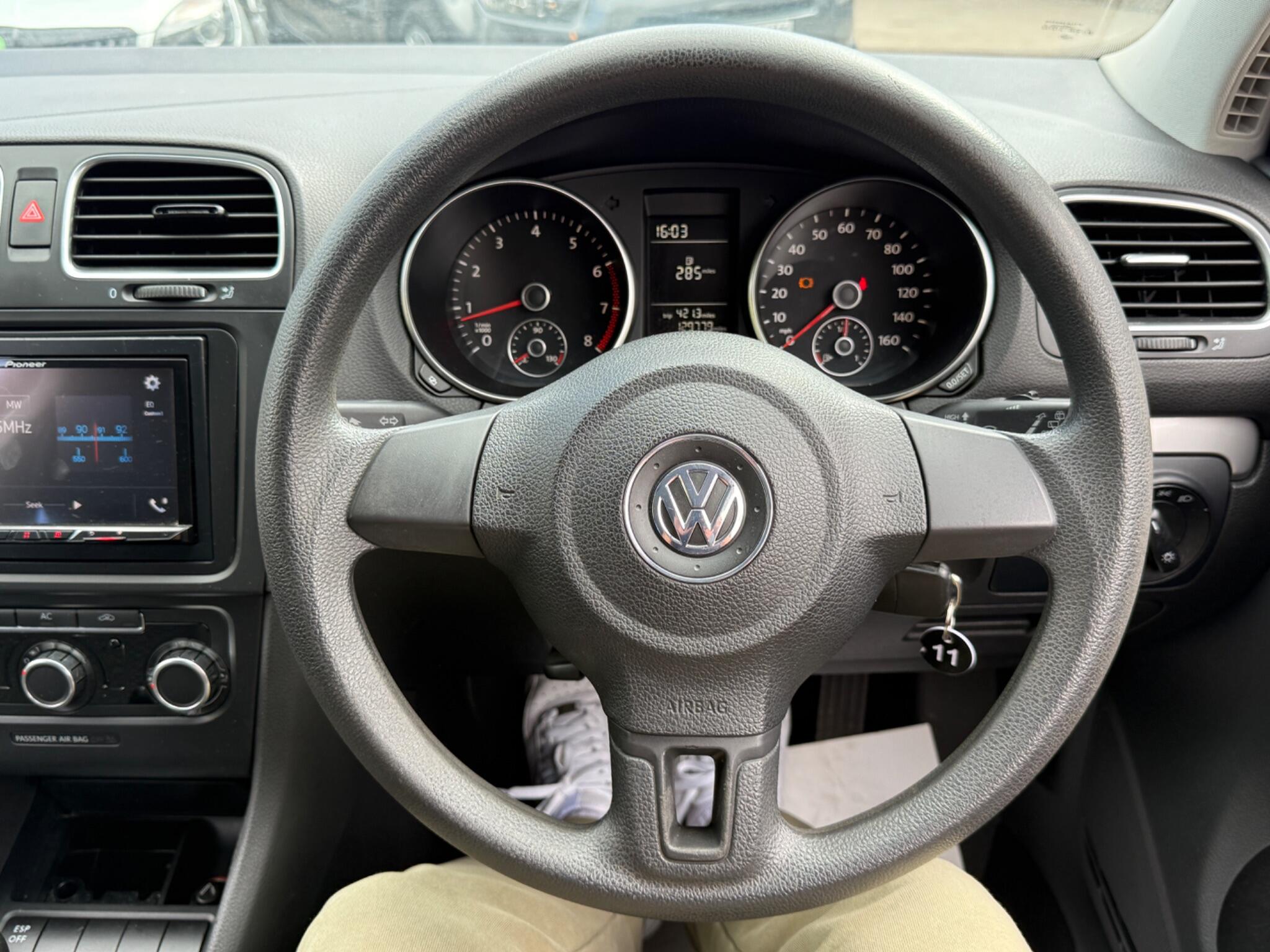 Volkswagen Golf - Image 47