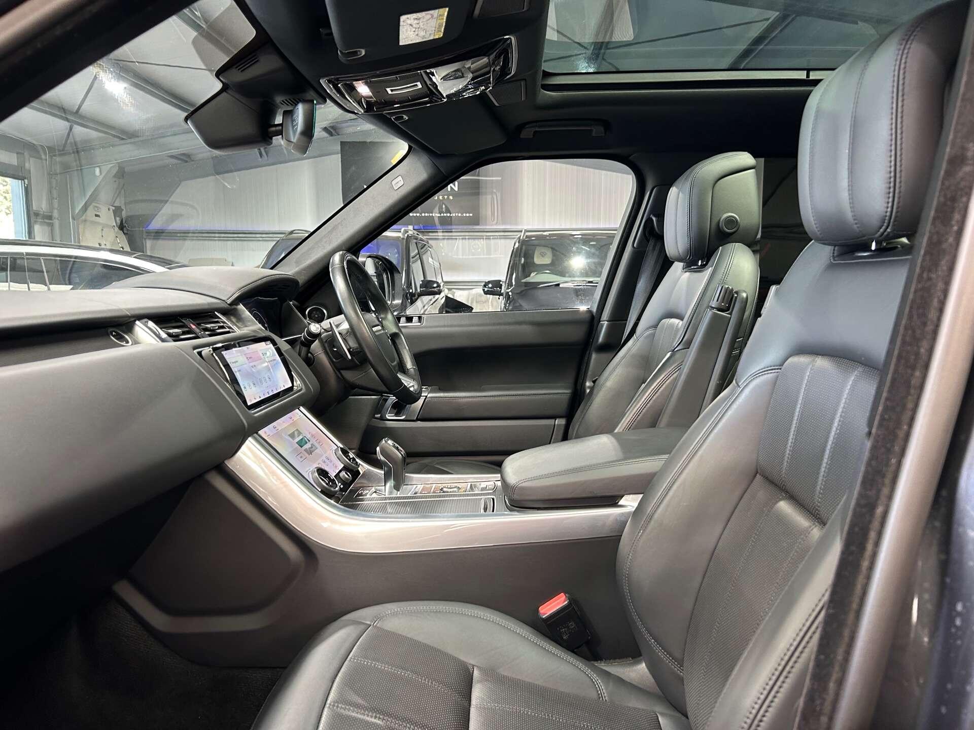 Land Rover Range Rover Sport view 19