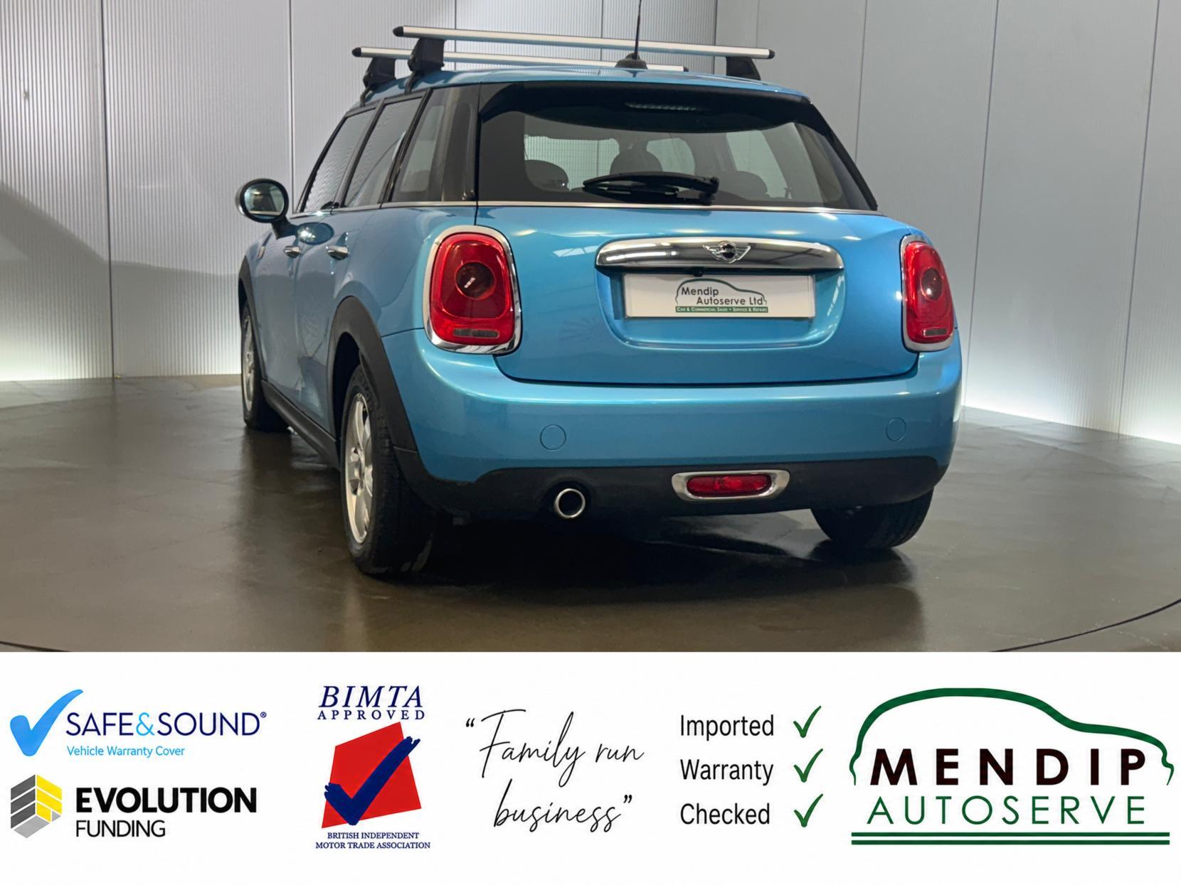 Mini Hatch view 18