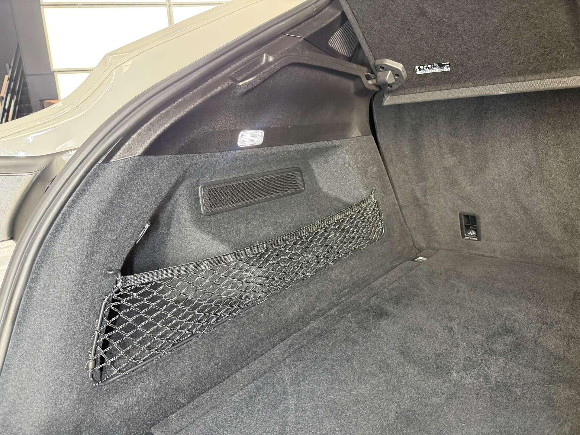 Porsche Cayenne view 16