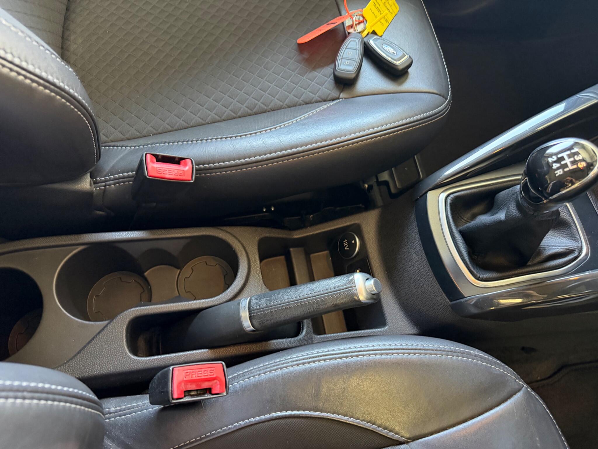 Ford Ecosport view 45