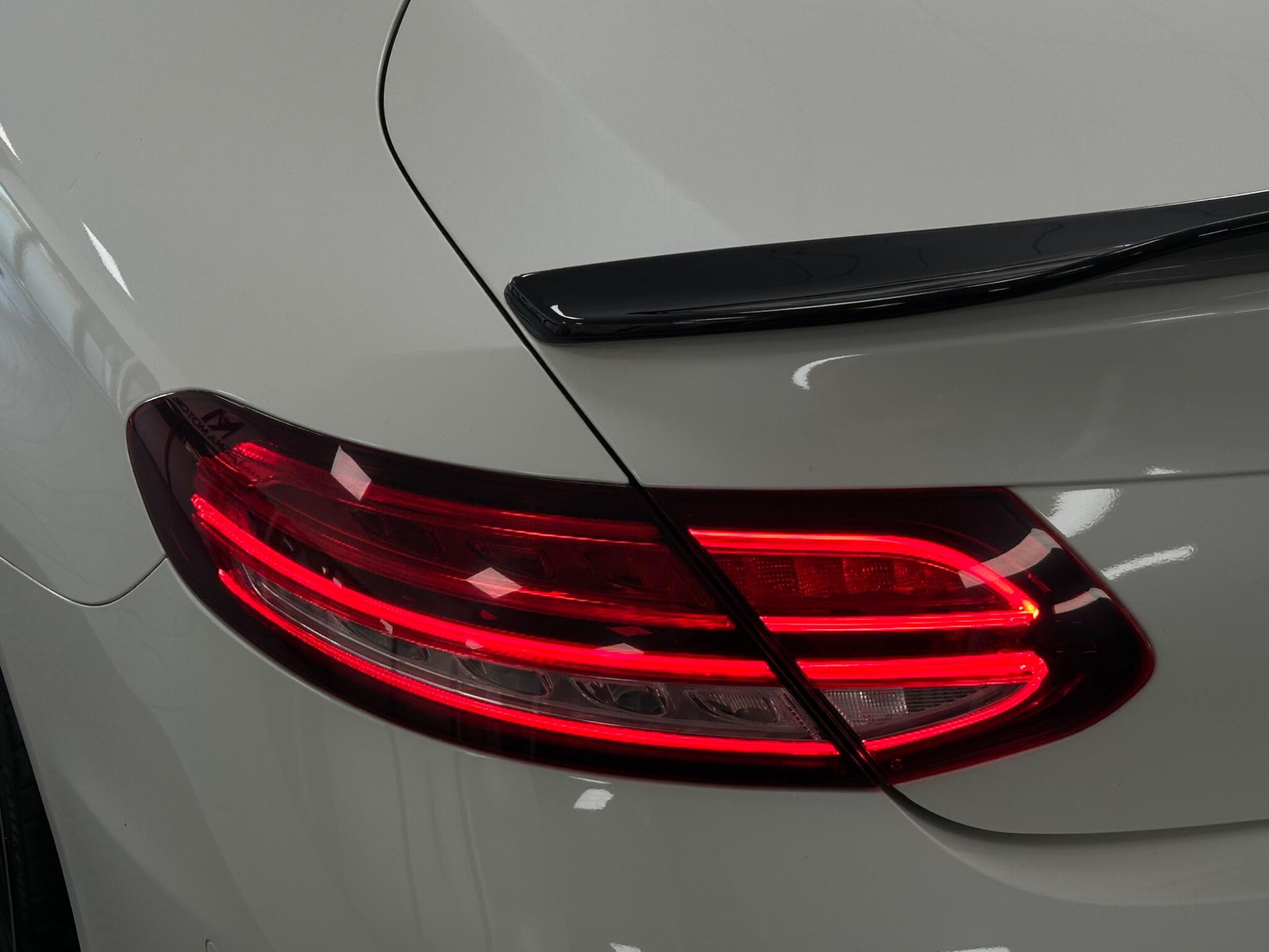 Mercedes-Benz C Class view 38
