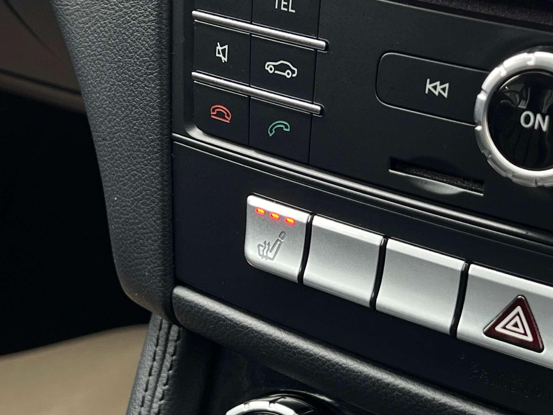 Mercedes-Benz CLS view 24