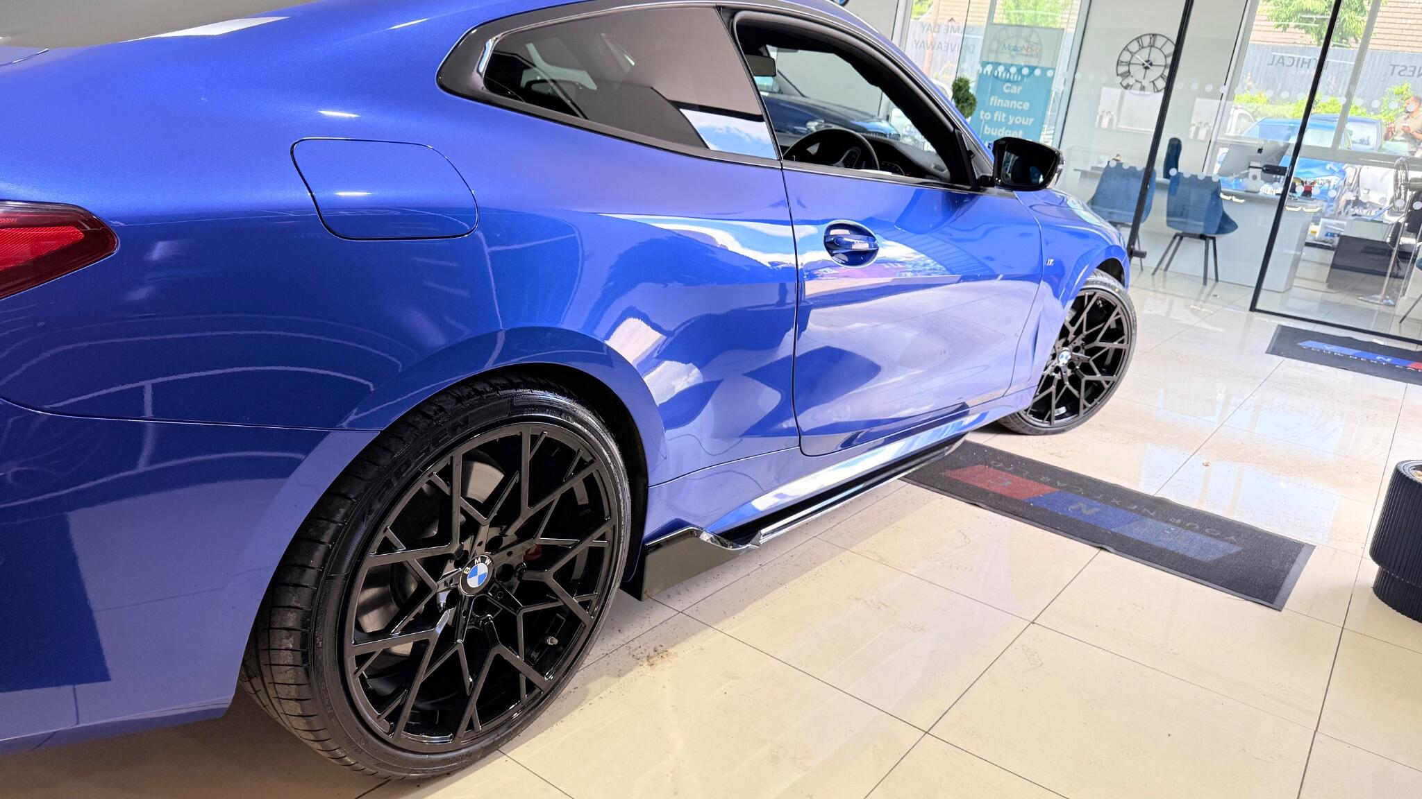 BMW 4 Series view 17