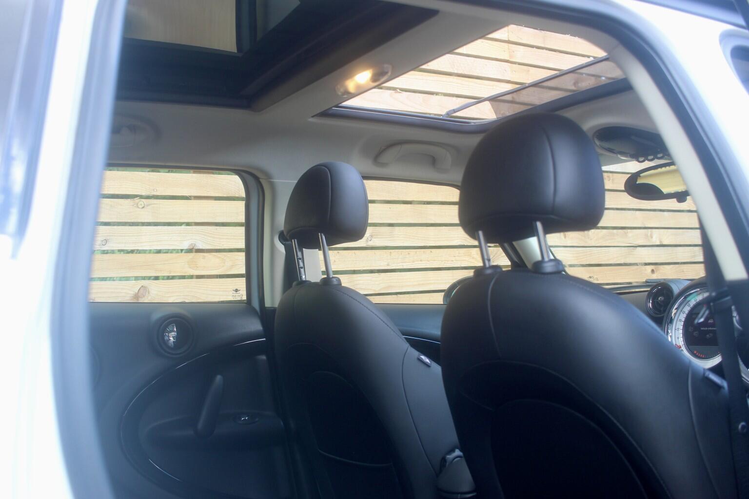 Mini Countryman view 10