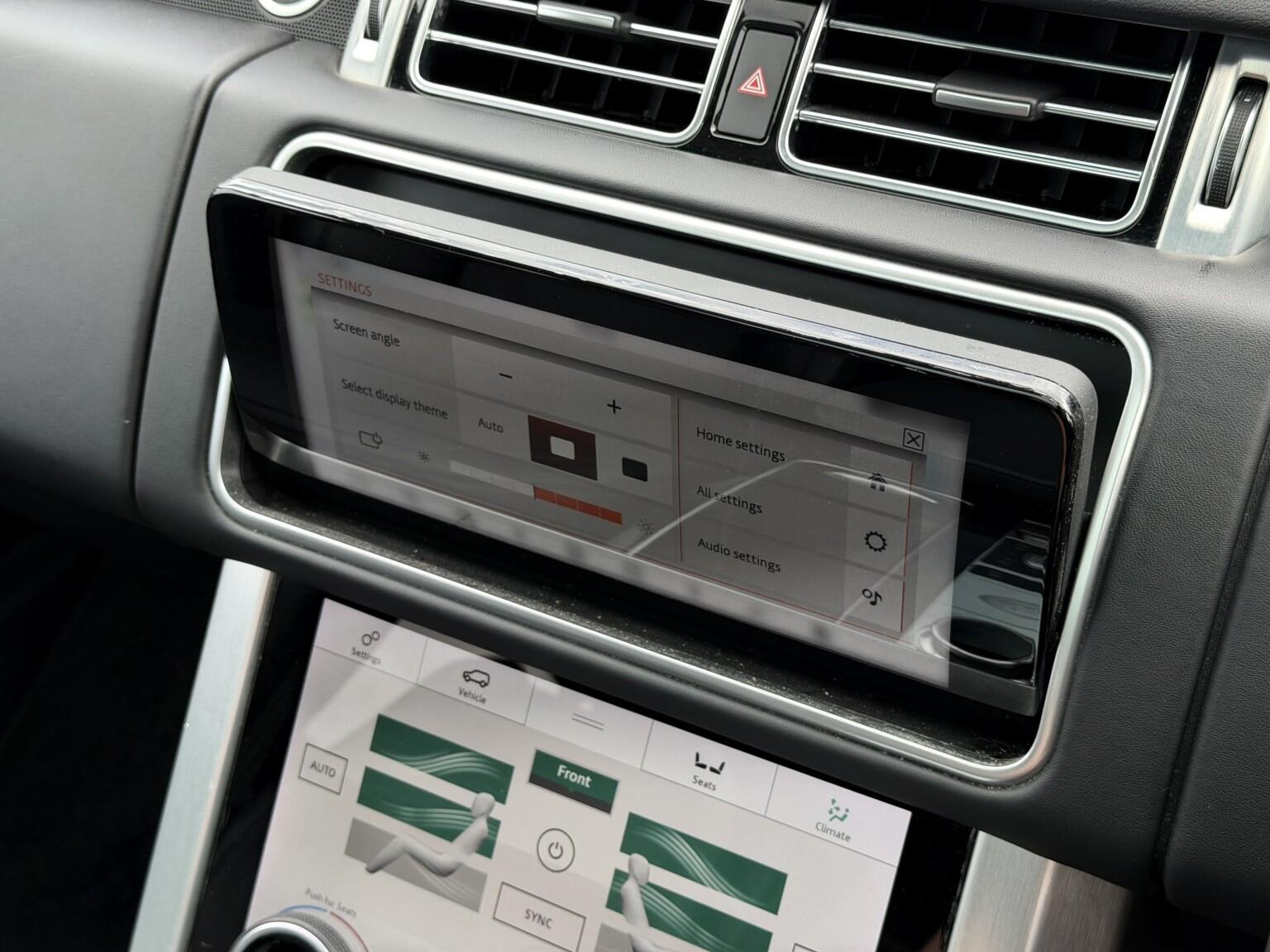 Land Rover Range Rover view 23