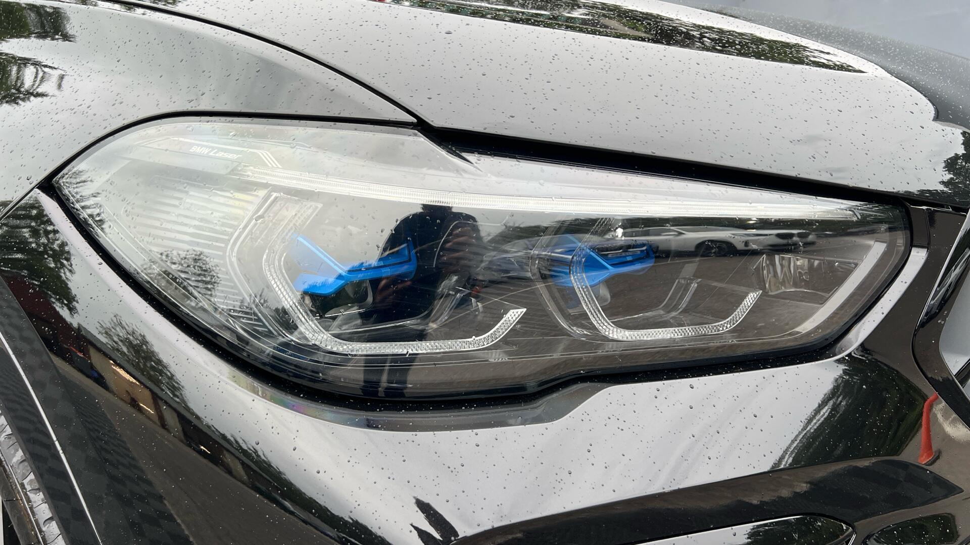 BMW X6 view 23