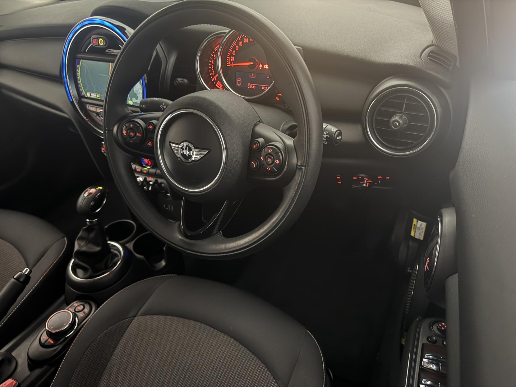Mini Hatch view 57