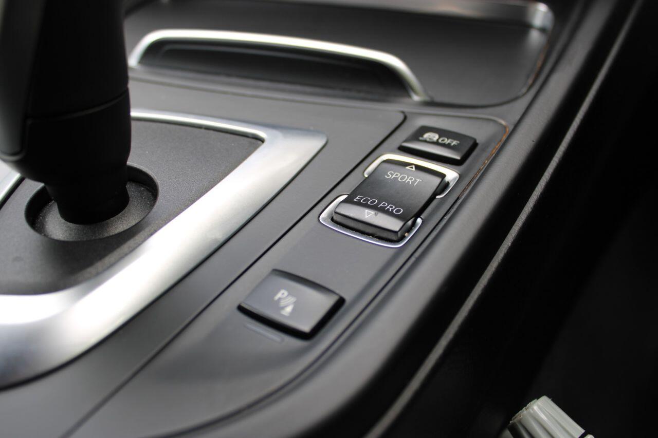 BMW 4 Series view 33